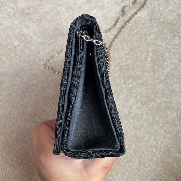 Black Accessorize lace clutch - Picture 5 of 6